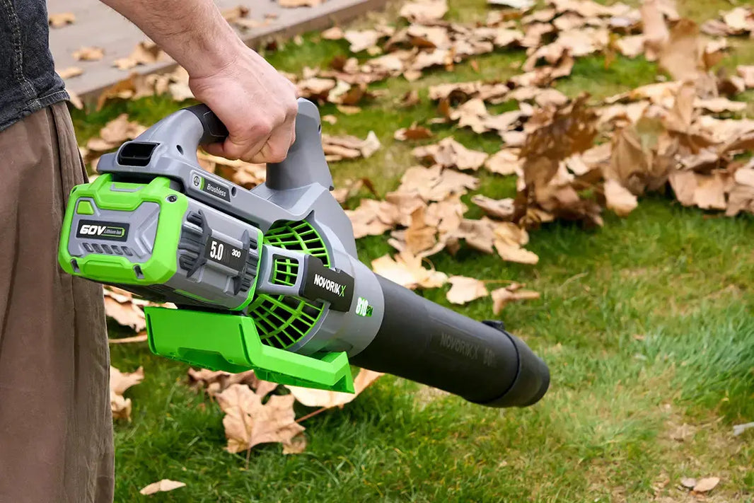 Choosing-the-Right-Leaf-Blower-Airflow-Features-and-How-to-Use-It-Like-a-Pro NovorikX